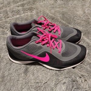 New Women's Flex TR 6 Training Nike Size 11